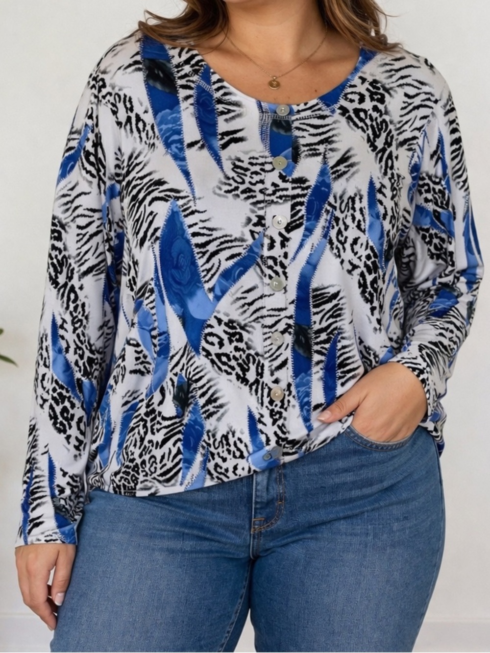 Laura Ashley Trip Ready Knit Cardigan Large‎ White Blue Black Button Front NWT